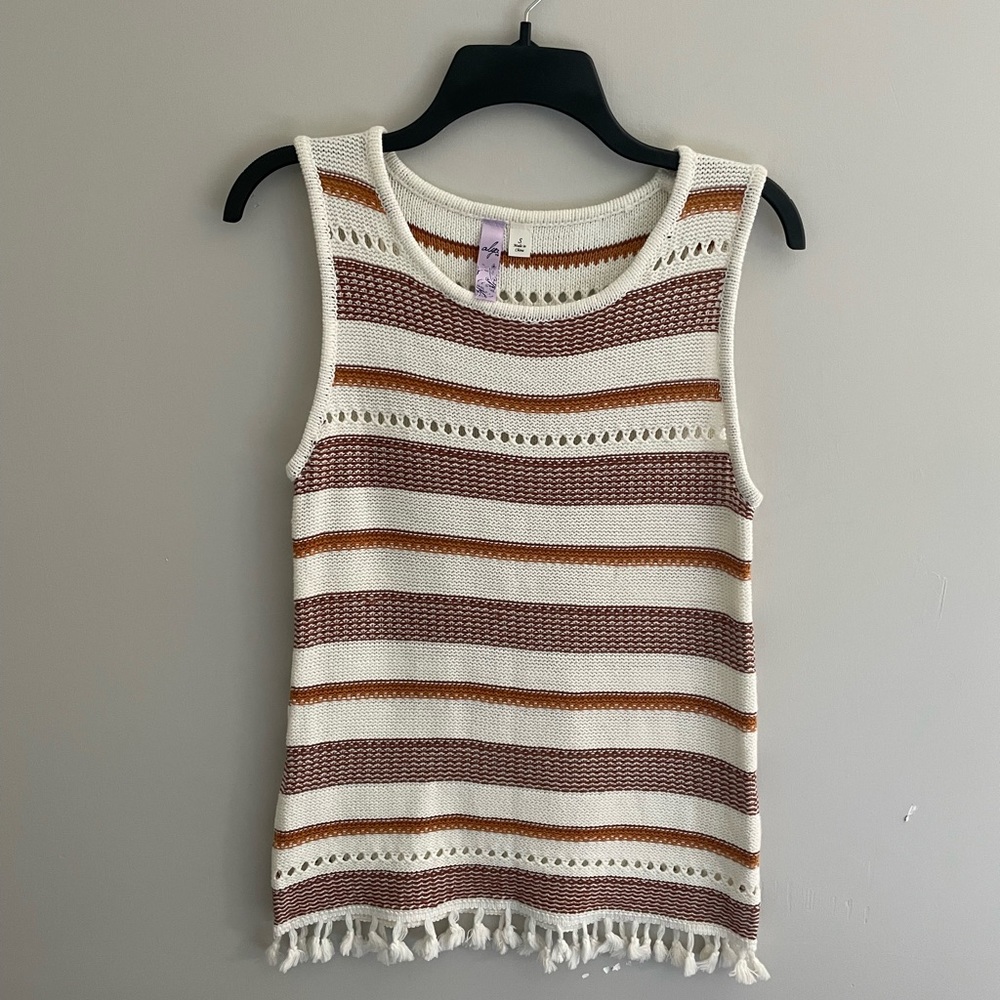 BRAND NEW! Crochet tank top with cute frill detail on the bottom!
